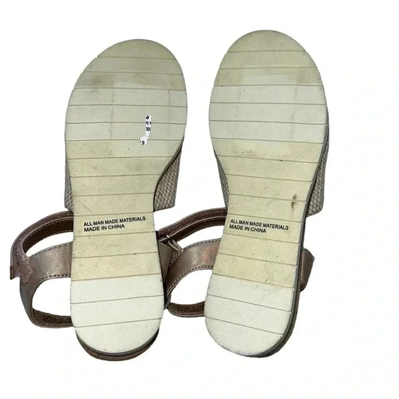 Dolce Vita DV Davis Rose Gold Canvas Sandal Size 2 - Picture 5 of 5